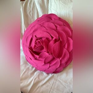Pottery Barn~ Kids/ Teen/ Bedroom/Living Room Round Rose Felt Petals Pillow 13”